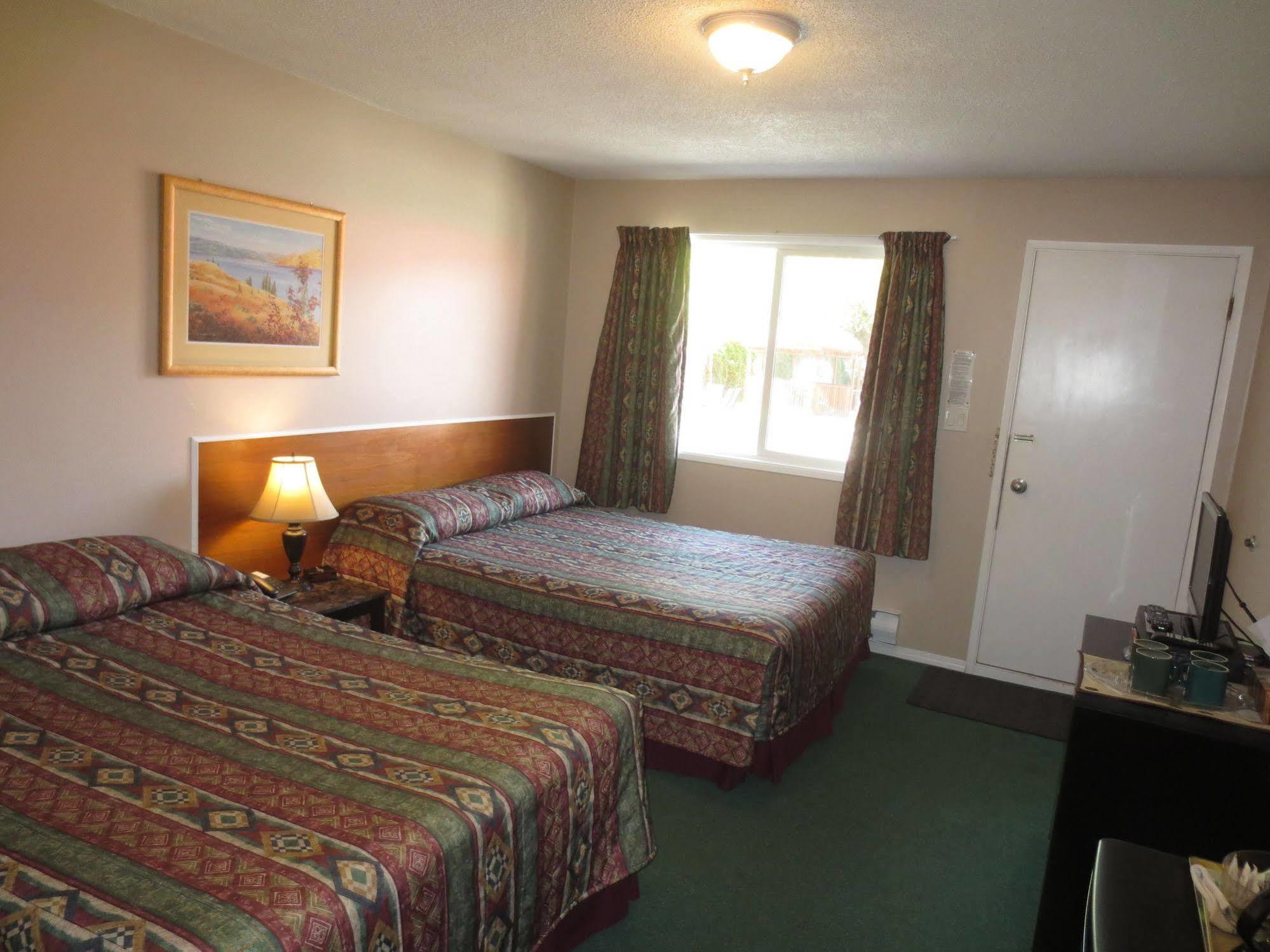 Overlander Motel 3*